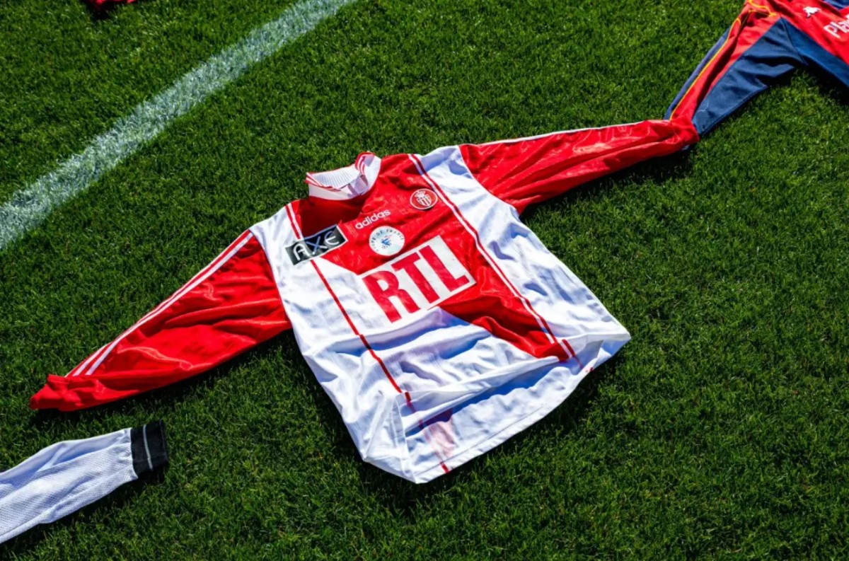 世界上收藏同一俱乐部球衣最多的球迷